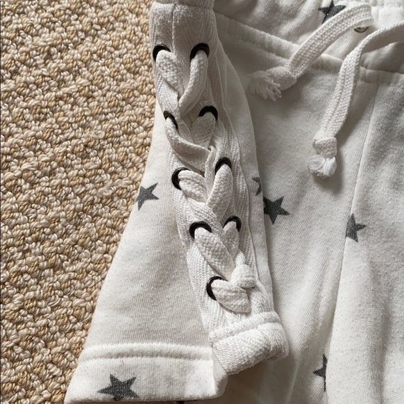 Sweatshorts - Picture 2 of 2